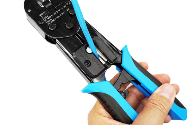 S45-C200 – Universal RJ45 Crimp Tool for Standard Series Unshielded & Internal Ground Connectors - 1ea/Blister Card - Image 3